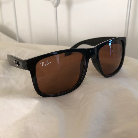 Never worn!! Ray-Ban sunglasses 🤩 - Picture 2 of 7